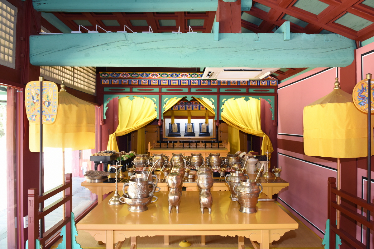 Hyangdaecheong Hall (Great Incense Hall)